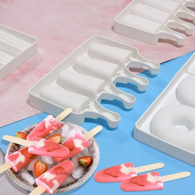 1 Pack Cute Triangle Shape Popsicle Molds Silicone Ice Pop Molds 4 Cavities Popsicle Molds for Kids Adults Ice Cream Mold Cakesicles Mould DIY Popsicle Maker Homemade Popsicle Silicone Molds M