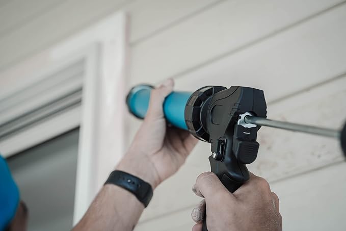 OX Professional Sausage Caulking Gun 20-Ounce Manual Sausage Gun - Dual Thrust 12:1 & 24:1 Ratio for Adhesive & Sealant - Pistola De Caulking