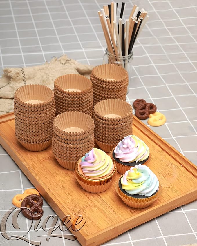 qiqee 600pcs Natural Cupcake Liners Muffin Linner No Smell, Food Grade Brown Baking Cups(Standard Size)