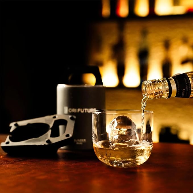 GLAZER mini, Clear Santa Ice Mold, Christmas Santa Ice Cube Maker for Whiskey