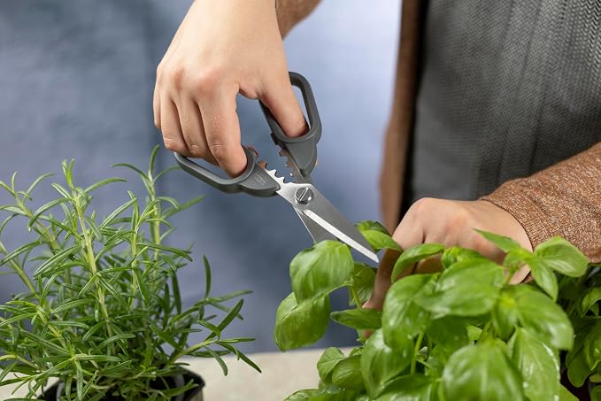 Kuhn Rikon Kitchen Shears Compact | Self-Sharpening Blades, Spring-Loaded Design, Right or Left Hand Use