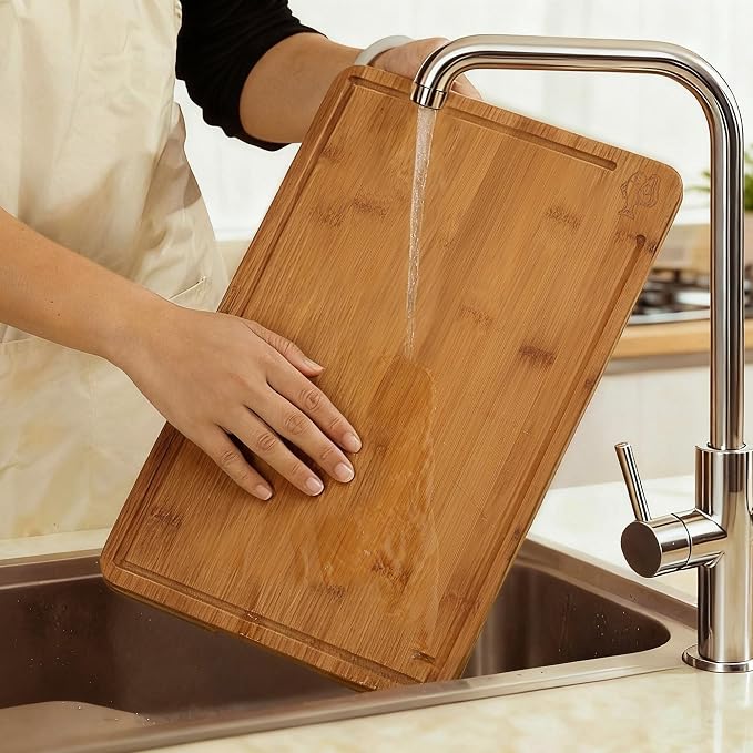 BAMBANG Bamboo Cutting Board, Dark Carbonized Chopping Boards Set of 3 with Stand, Butcher Block with Deep Juice Groove, Non-Toxic Wooden Cutting Boards for Kitchen Meal Prep & Serving