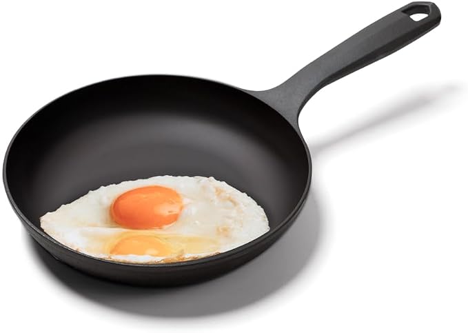 Field Company No.5 Cast Iron Chef Skillet – 7.5-Inch Curved Wall Egg Pan, Pre-Seasoned for 1–2 Servings, Lighter & Smooth, Made in USA