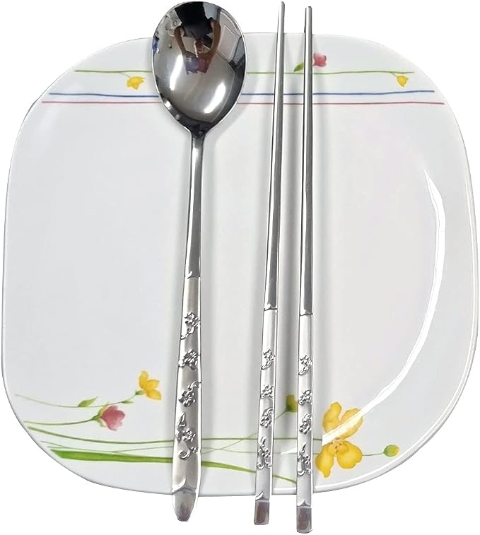 GARASANI Korean Traditional Cutlery Stainless Steel Spoons and Chopsticks Set (Silver Petal)