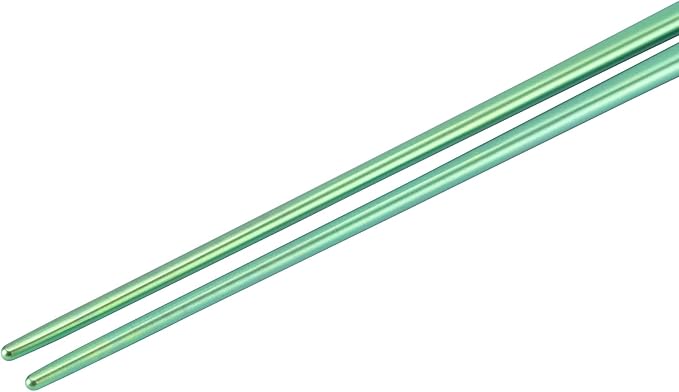 Snow Peak Titanium Chopsticks - Essential & Durable Camping Cutlery - Titanium Chopsticks with Carry Case for Convenient Storage & Packing - Utensils for Camping, HIking & Home - Green