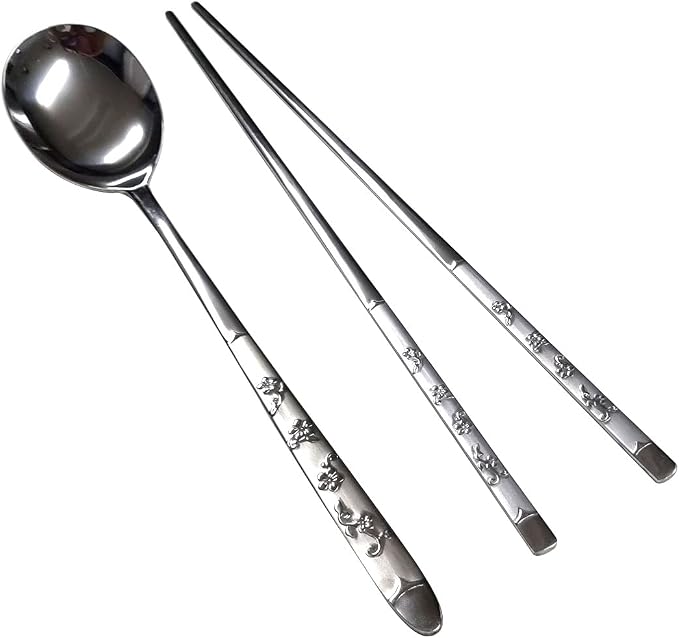 GARASANI Korean Traditional Cutlery Stainless Steel Spoons and Chopsticks Set (Silver Petal)