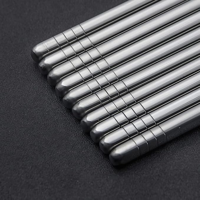 IQCWOOD 304 Stainless Steel Chopsticks 5 Pairs, Lightweight Non-Slip Metal Chopsticks Reusable, Stylish Korean Japanese Style, Dishwasher Safe 9.25" Restaurant Quality Gift Set for Family (Silver)