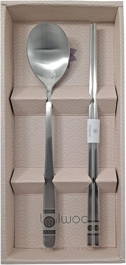 [1 Set] [Made in Korea] Korean Sticky Rice Spoon Chopsticks Set Gold Titanium Plating 304 Stainless Steel Tableware Cutlery Set Mukbang Chopsticks (Korean Palace Pattern, 1 Set)