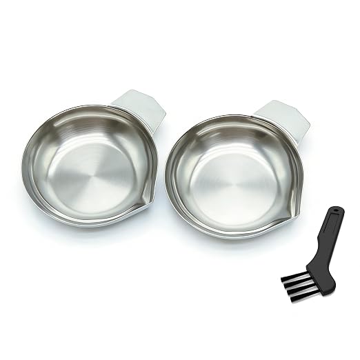 2Pcs Metal Weighing Pans with Narrow Spout & Anti-Static Non-Stick Surface, Mini Metal Scale Trays for Powder Liquid Jewelry Lab Kitchen, Includes 2 Black Cleaning Brushes