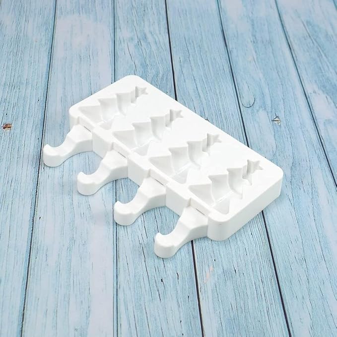1 Pack Christmas Cute Xmas Tree Shape Popsicle Mold Silicone Ice Pop Molds 4 Cavities Popsicle Mold for Kids Adults Ice Cream Mold Cakesicles Mould DIY Popsicle Maker Homemade Popsicle Silicone Mold C