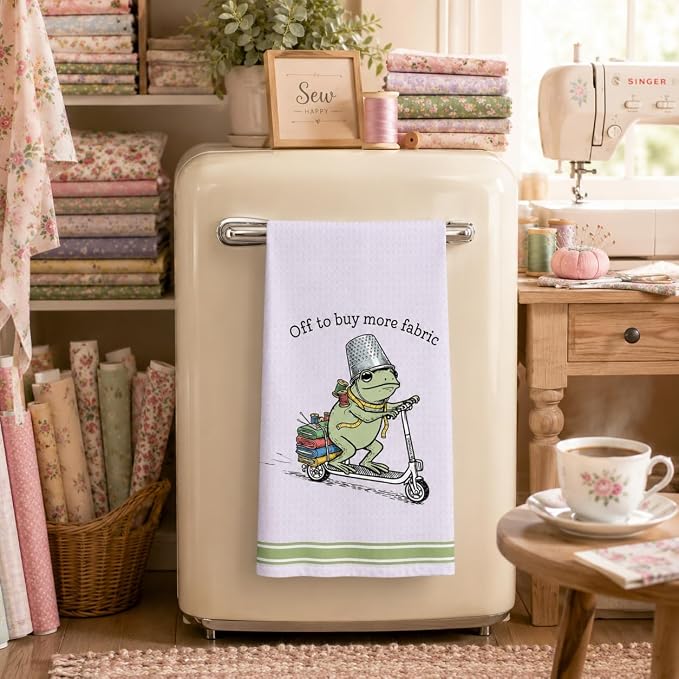 LXOMILL Quilting Gifts for Women, Funny Sewing Kitchen Towel for Quilters