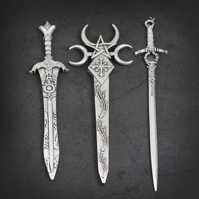 3Pcs Sword Hair Pins - Renaissance Medieval Gothic Hair Sticks for Women, Vintage Metal Hair Chopsticks for Bun Updo, Renaissance Accessories Medieval Accessories