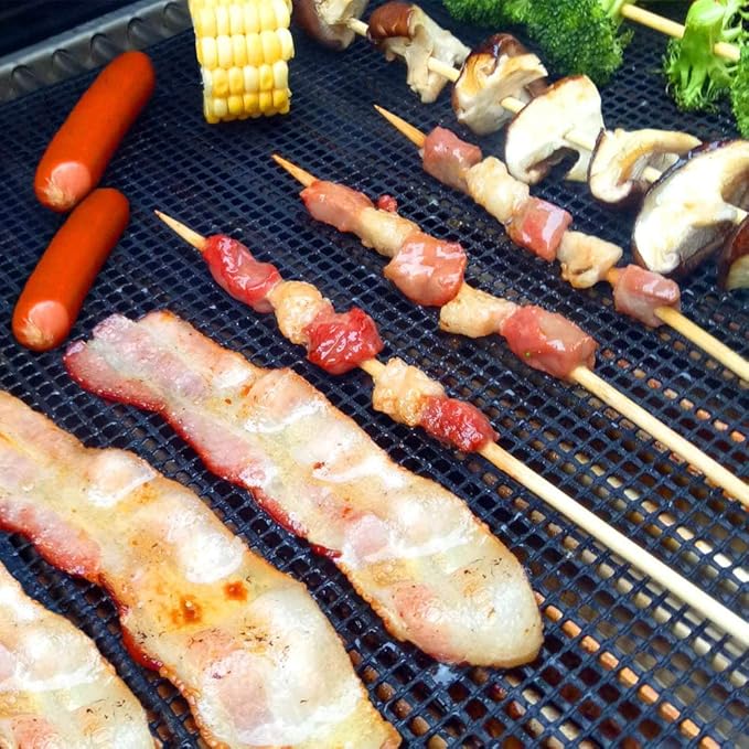 AOOCAN Grill mesh mat - Set of 5 Non Stick BBQ Grill mats, Heavy Duty, Reusable Grilling mats, Easy to Clean - Works on Gas, Charcoal, Pellet Grill - 15.75 x 13 in, Black