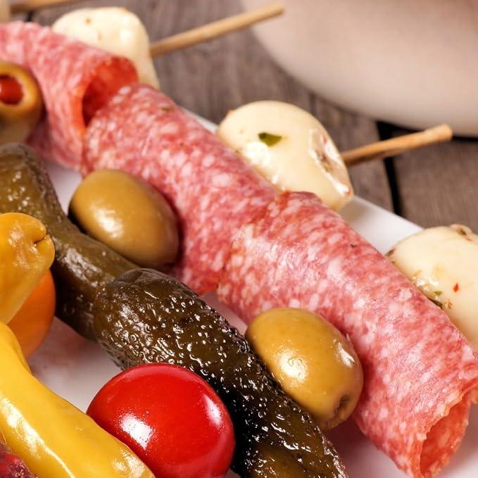 Hi Mountain CRACKED PEPPER 'N GARLIC Summer Sausage Kit | Complete sausage seasoning kit. Includes: Seasoning, cure & 10 casings. Beef, pork, venison, deer, elk. Makes up to 30 lbs