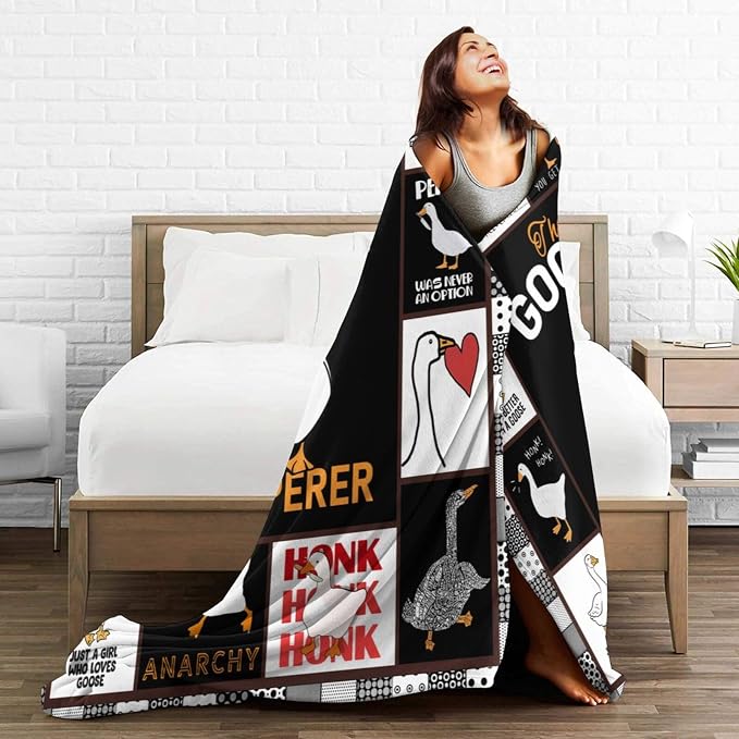 Funny Goose Blanket Soft Cozy Cute Goose Plush Throw Blanket Warm Lightweight Flannel Fuzzy Fleece Goose Stuff Animal Decor Blanket Gifts for Lovers Girls Boys Kids Adults Women Bed Travel 50"x60"
