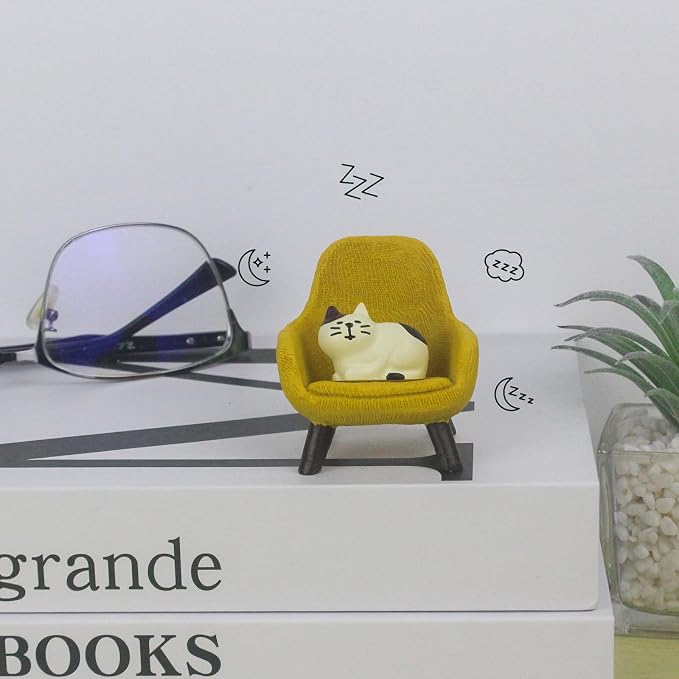 Refintural Miniature Cat Figurines with Small Sofa - Resin Mini Cat Figures, Kitten Miniature Desk Accessories - Perfect Cute Cat Gift for Cat Lovers(Yellow Sofa)