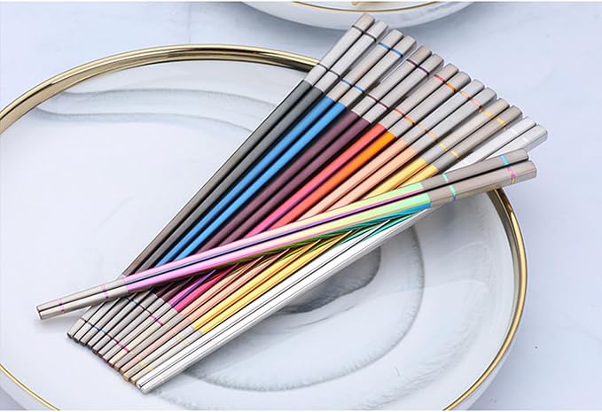 Reusable Stainless Steel Chopsticks,Dishwasher Safe , Easy to Use(1 pairs,Gold)