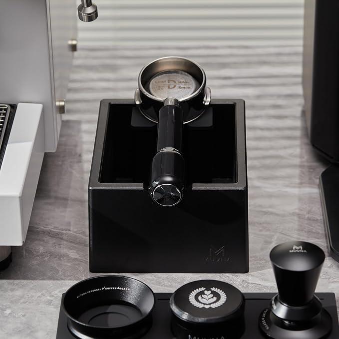 Espresso Knock Box with Coffee Brush, 15 Coffee Puck Container with Silicone Knock Bar, Anti-Slip Base & Tamping Station, Espresso Machine Accessory for Home Kitchen & Coffee Bar(Black)
