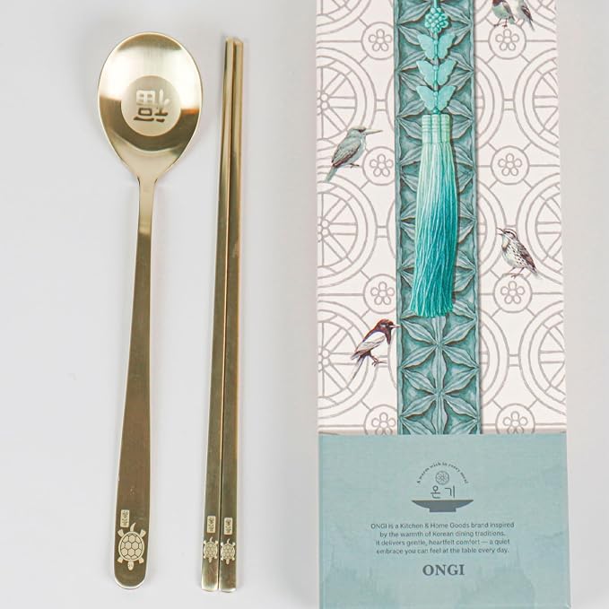ONGI Korean Spoon and Chopsticks Set, Flat Korean Chopsticks, Premium 18/10 Stainless Steel, Turtle Symbol Design, Made in Korea, Dishwasher Safe, Meaningful Korean Gift (TT Gold 1 Set)