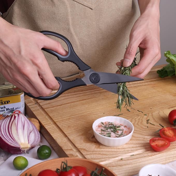 Kitchen Scissors All Purpose Kitchen Shears with Magnetic Holder, Soft Grip Handle Cooking Scissors Dishwasher Safe with Come Apart Blade Heavy Duty Scissors for Meat, Vegetable, Herb, Black