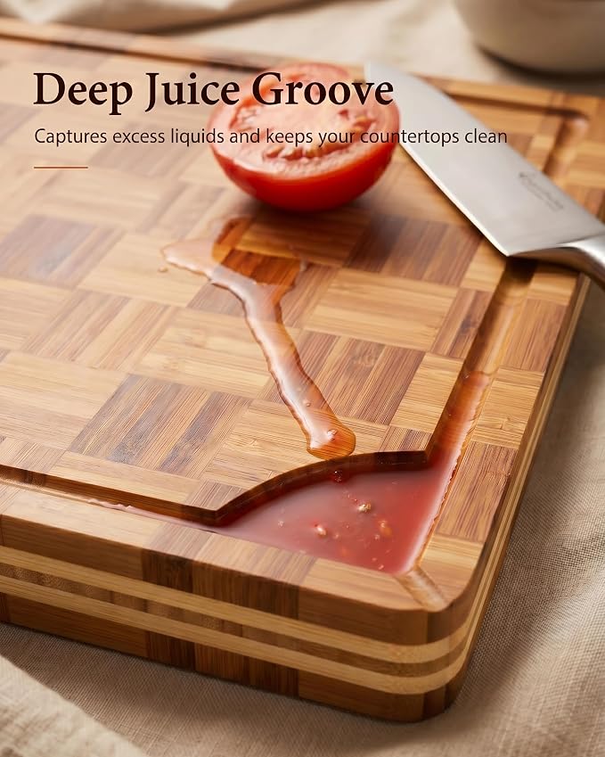 Checkered Cutting Board Set with Holder, Set of 3 Heavy Duty End Grain Butcher Block Boards for Kitchen, Bamboo Chopping Boards with Juice Grooves and Handles for Meat, Vegetables and Meal Prep