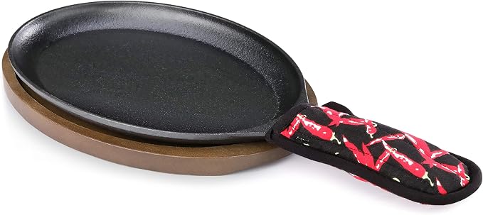 New Star Foodservice 1028614 Commercial Grade Cast Iron Fajita Set, Oval Sizzling Skillet, Japanese Steak Plate with Walnut-Stained Wood Base