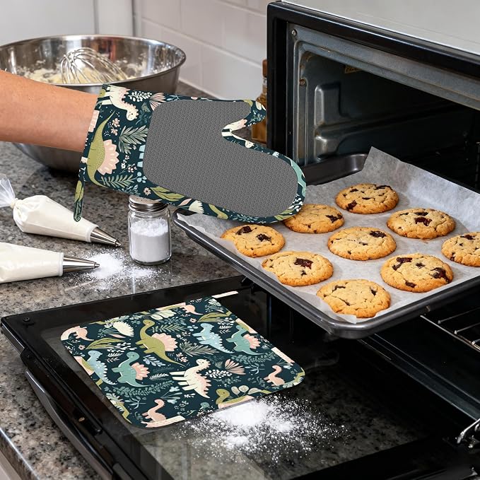 Cute Dinosaur Heat-Resistant Silicone Oven Mitts and Pot Holders 4 Piece Set,Extra Long Non-Slip Kitchen Oven Gloves for Cooking, Baking, BBQ,Grilling
