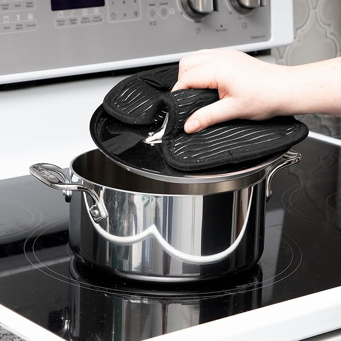 All-Clad Premium Pot Holder & Hot Pad: Heat Resistant to 500 Degrees - 100% Cotton, 10"x6.25" Hot Pad for Kitchen and Barbeque, 4-Pack, Black