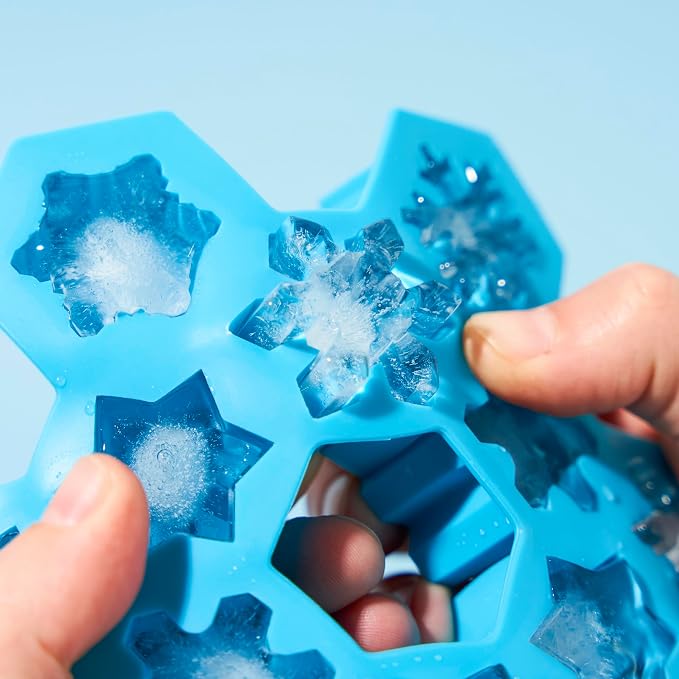 TrueZoo Snowflake Silicone Ice Cube Tray, Flexible Ice Mold for Whiskey, Cocktails, Jello Shots, Chocolates, Desserts, Crafts, Frozen Treats, Kitchen & Home Bar Gifts, Set of 1, Blue