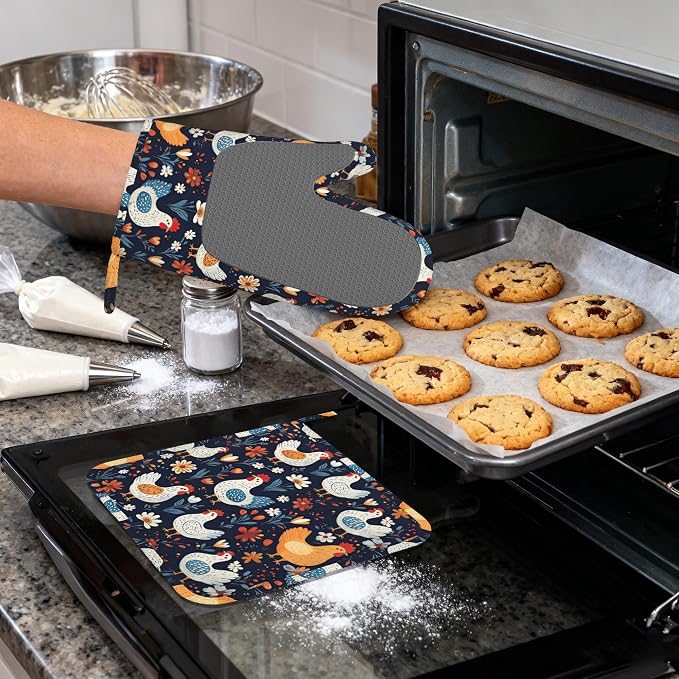 Cute Roosters Hens Chicks Heat-Resistant Silicone Oven Mitts and Pot Holders,Flower Field Long Oven Gloves with Non-Slip Grip for Cooking, Baking, Grilling,BBQ