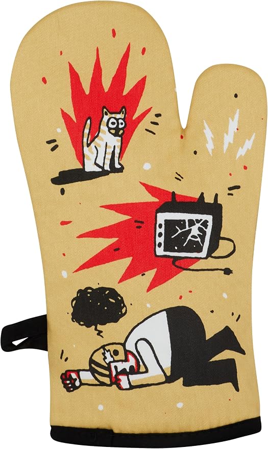 Blue Q It's a Great Day to Yell at Football Funny Oven Mitts - Cute Oven Mitts, Home Kitchen Gifts, Cooking Accessories, Super-Insulated Quilting, Natural-Fitting, 100% Cotton, Size 12.5" L x 7.5" W