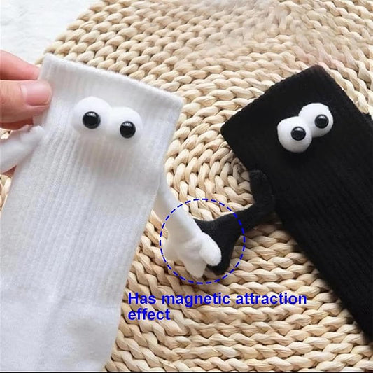 2 Pairs Magnetic Holding Hands Socks Funny Couple Gifts, Best Friend, Engagement, Anniversary, Teens Gag Cute Weird Stuff