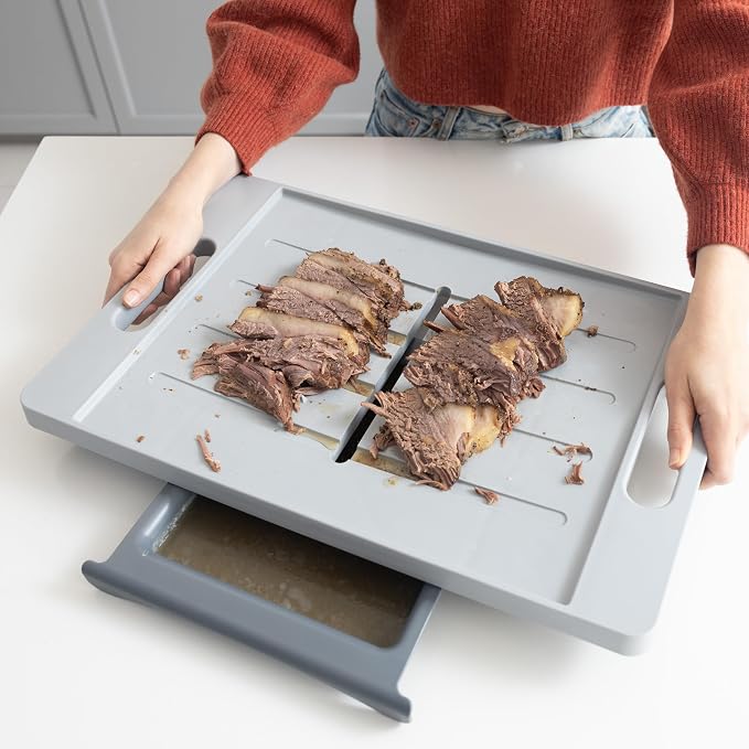 Karving King XL Deluxe Cutting Board - Spikes, Drip Tray & Meat Thermometer