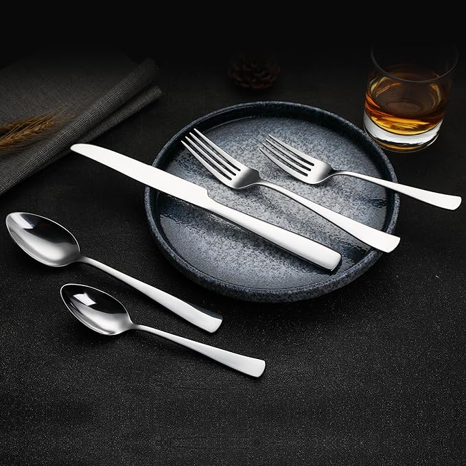 Amazon Basics 20-Piece Stainless Steel Flatware Set with Square Edge, Service for 4, Silver