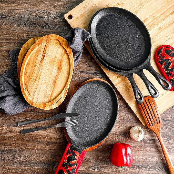 Lallisa 12 Sets Cast Iron Fajita Plate Set Fajita Plate Pan with Wooden Tray Anti Scald Protection Hot Mitt Cast Iron Skillet Set for Home Barbecue Kitchen Party Restaurant Catering Service