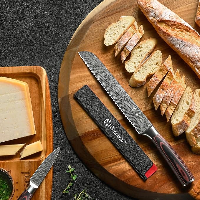 8" Serrated Bread Knife, High Carbon German Steel Sourdough Knife | Ultra Sharp Serrated Edge Bread Knife for Homemade Bread Crusty Loaves & Cakes, Professional Cake Slicer Gift for Mom and Dad
