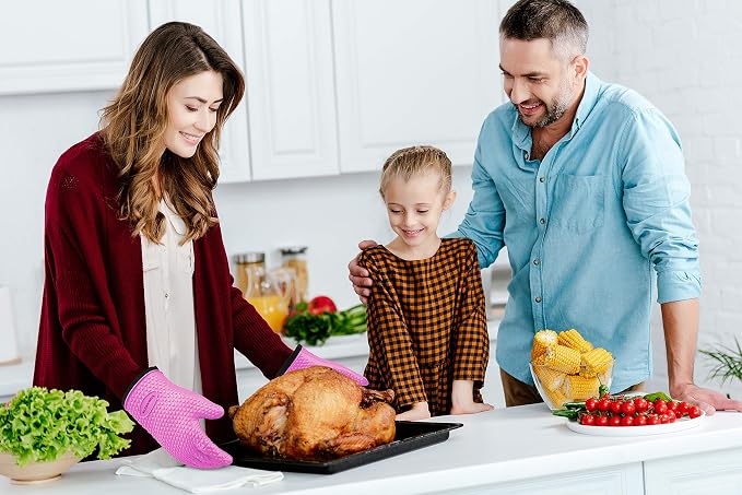 KITCHEN PERFECTION S Silicone Smoker BBQ Gloves - Heat Resistant Oven Mitts | Waterproof, 5-Finger Design For A Better Grip, for Pitmasters, Meat Smoking, Grilling, Cooking, Frying Turkey | Grill Gift